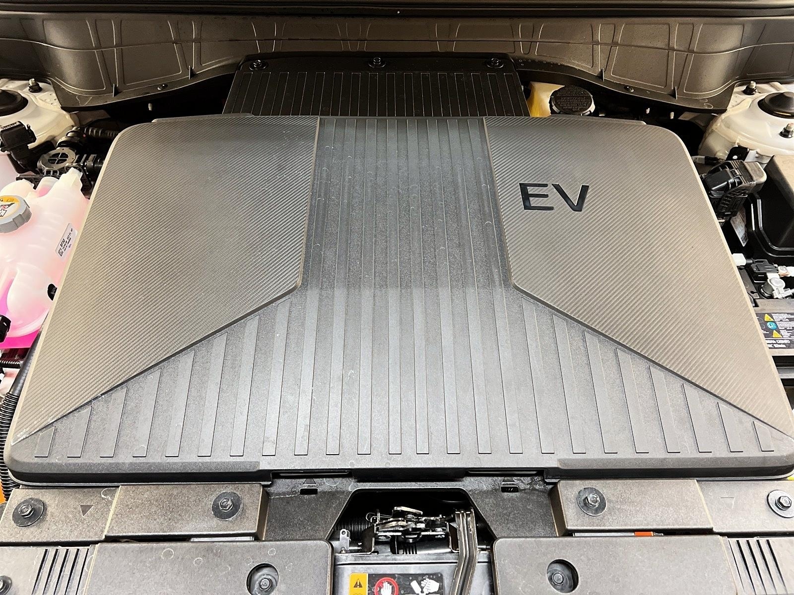 Hyundai Kona EV PREFERRED NAV 2024 - image #11