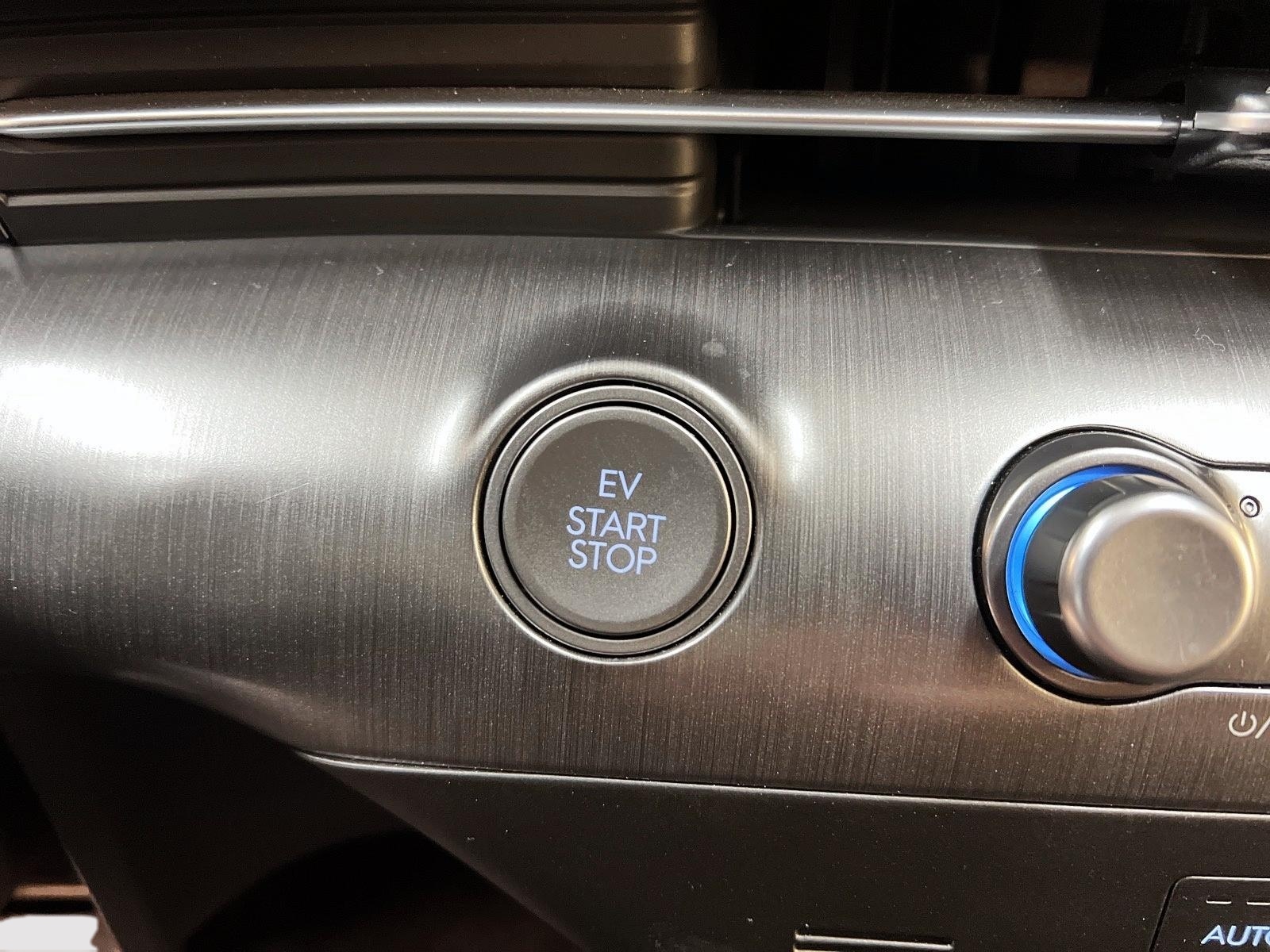 Hyundai Kona EV PREFERRED NAV 2024 - image #18