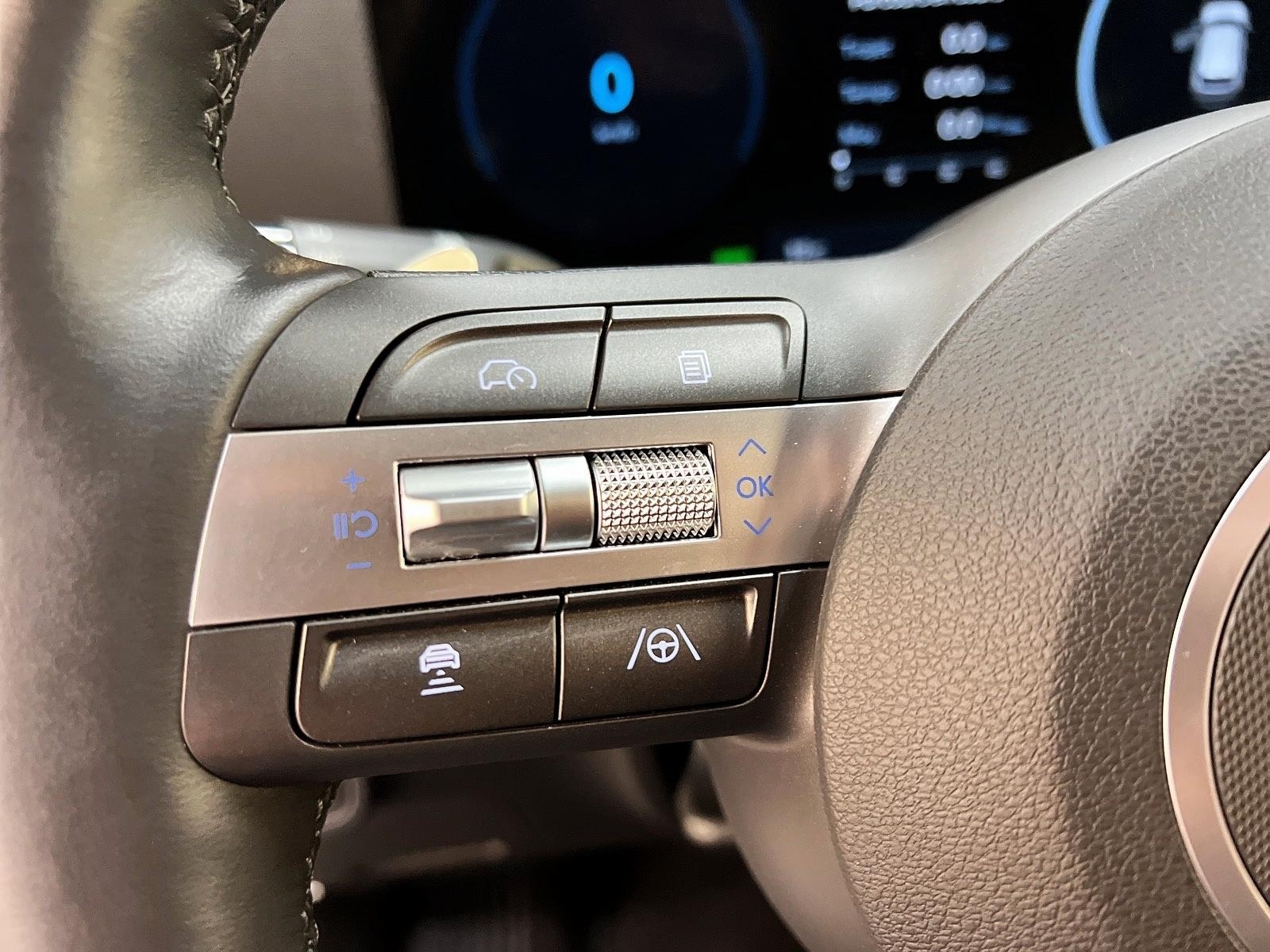Hyundai Kona EV PREFERRED NAV 2024 - image #20