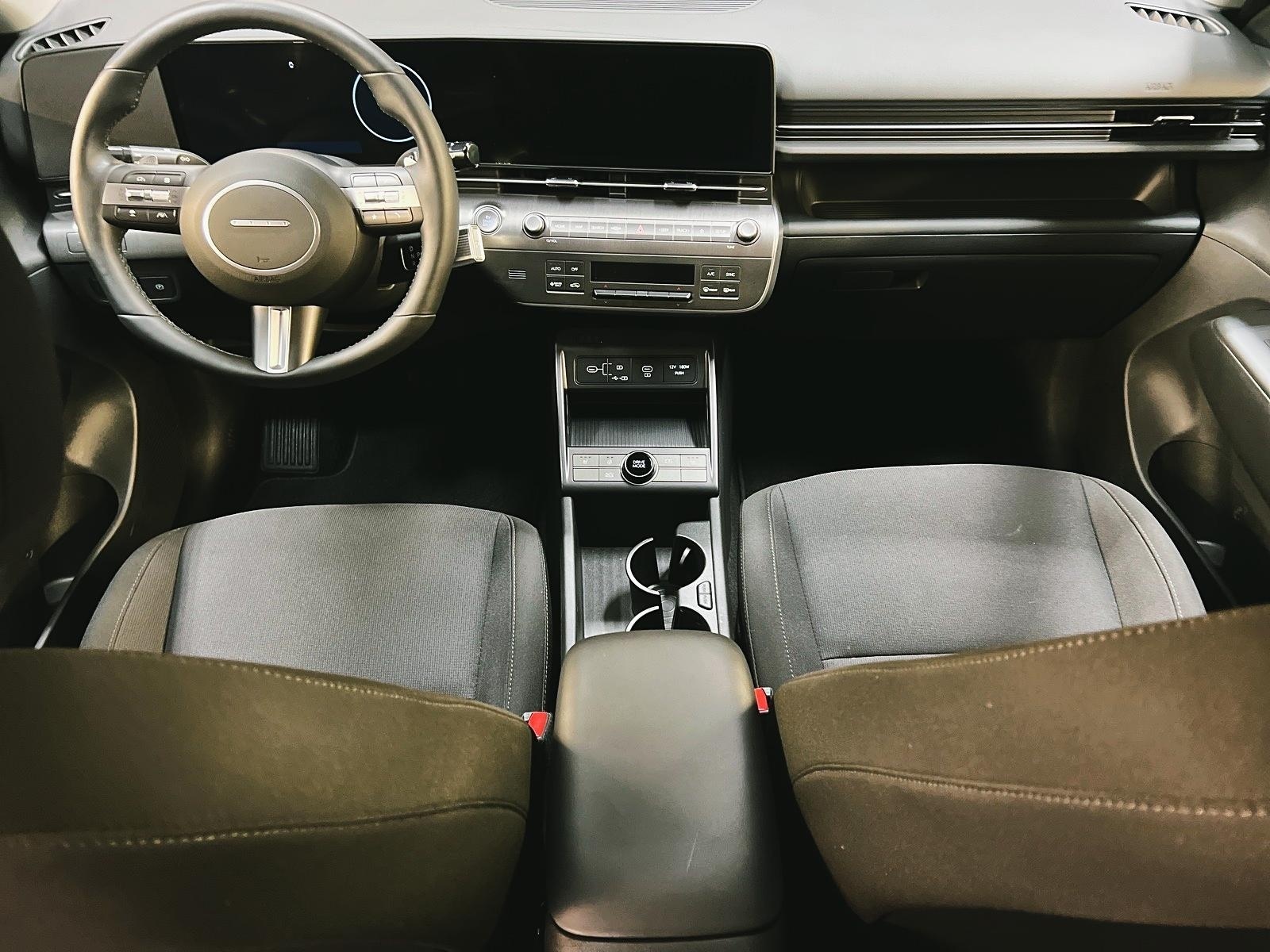 Hyundai Kona EV PREFERRED NAV 2024 - image #10