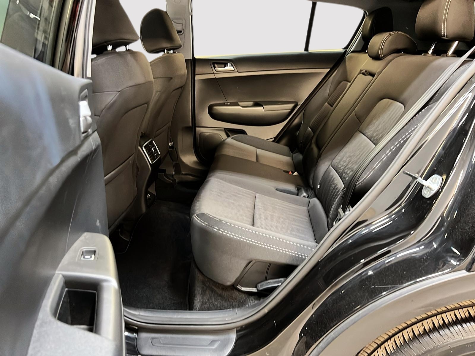 Kia Sportage LX 4RM 2021 - image #9