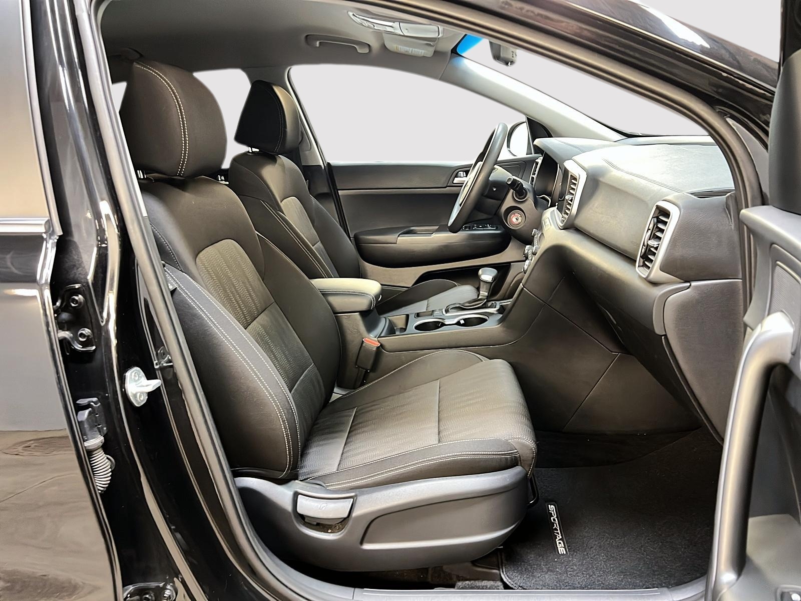 Kia Sportage 2021 - Image #8