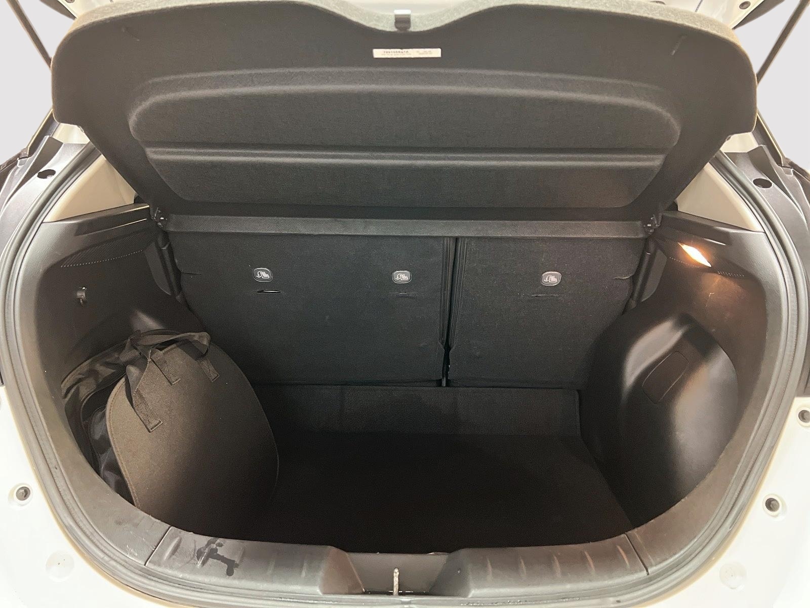 Nissan Leaf SV NAV 2024 - image #12