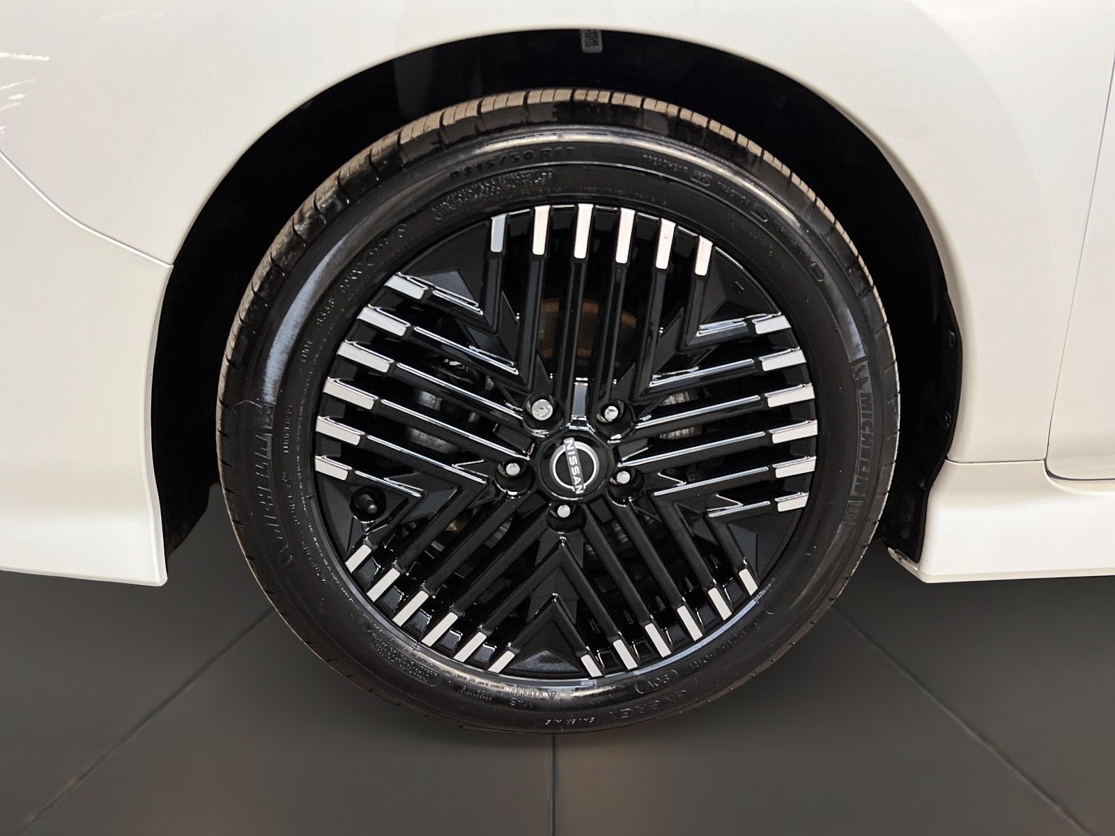 Nissan Leaf SV NAV 2024 - image #28