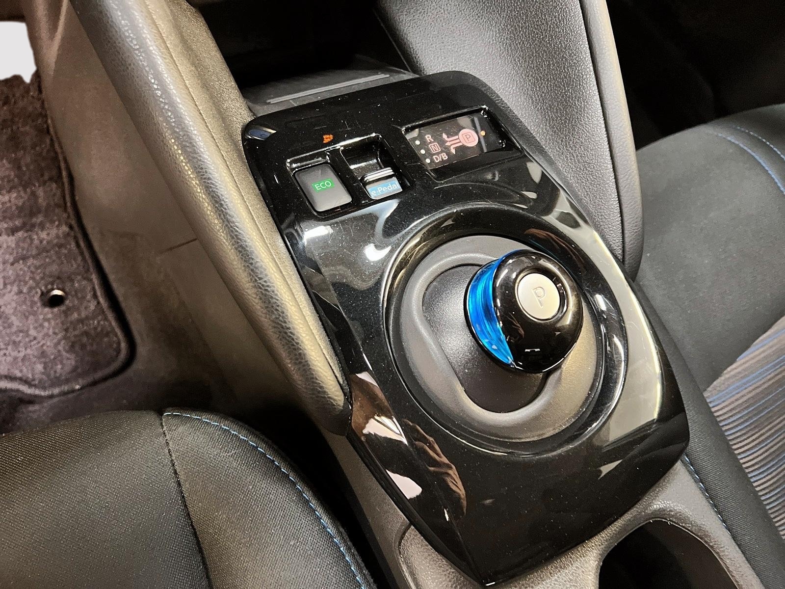 Nissan Leaf SV NAV 2024 - image #13