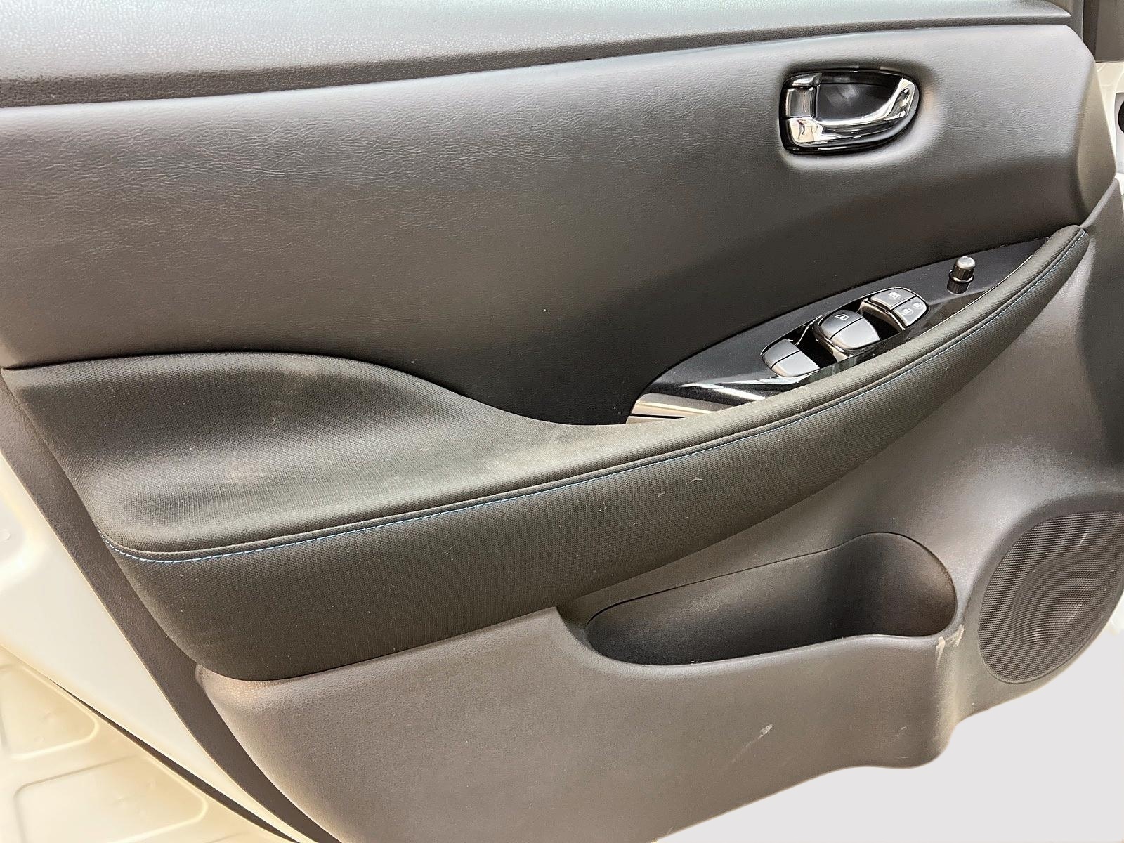 Nissan Leaf SV NAV 2024 - image #23