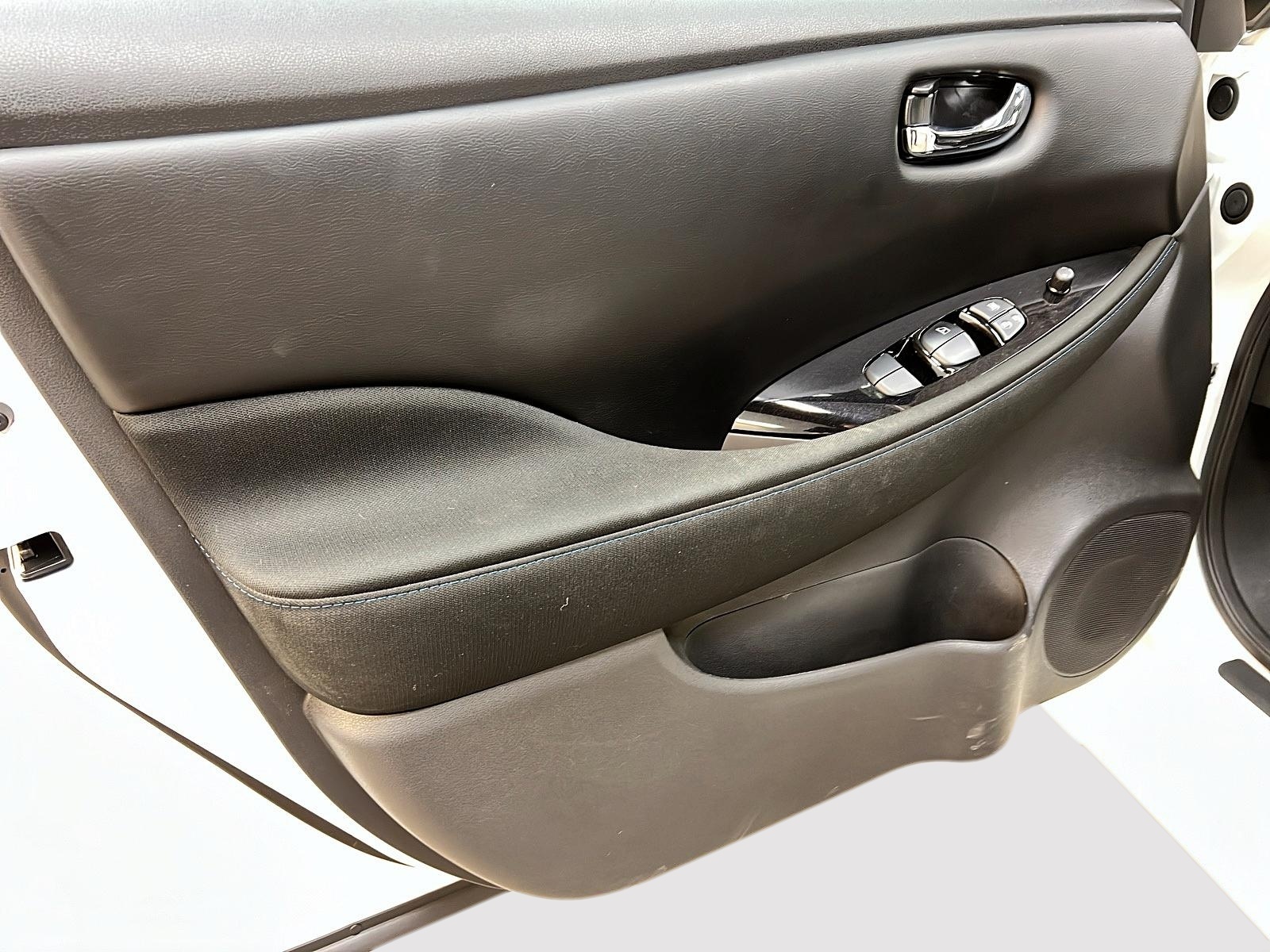 Nissan Leaf SV PLUS NAV 2023 - image #23