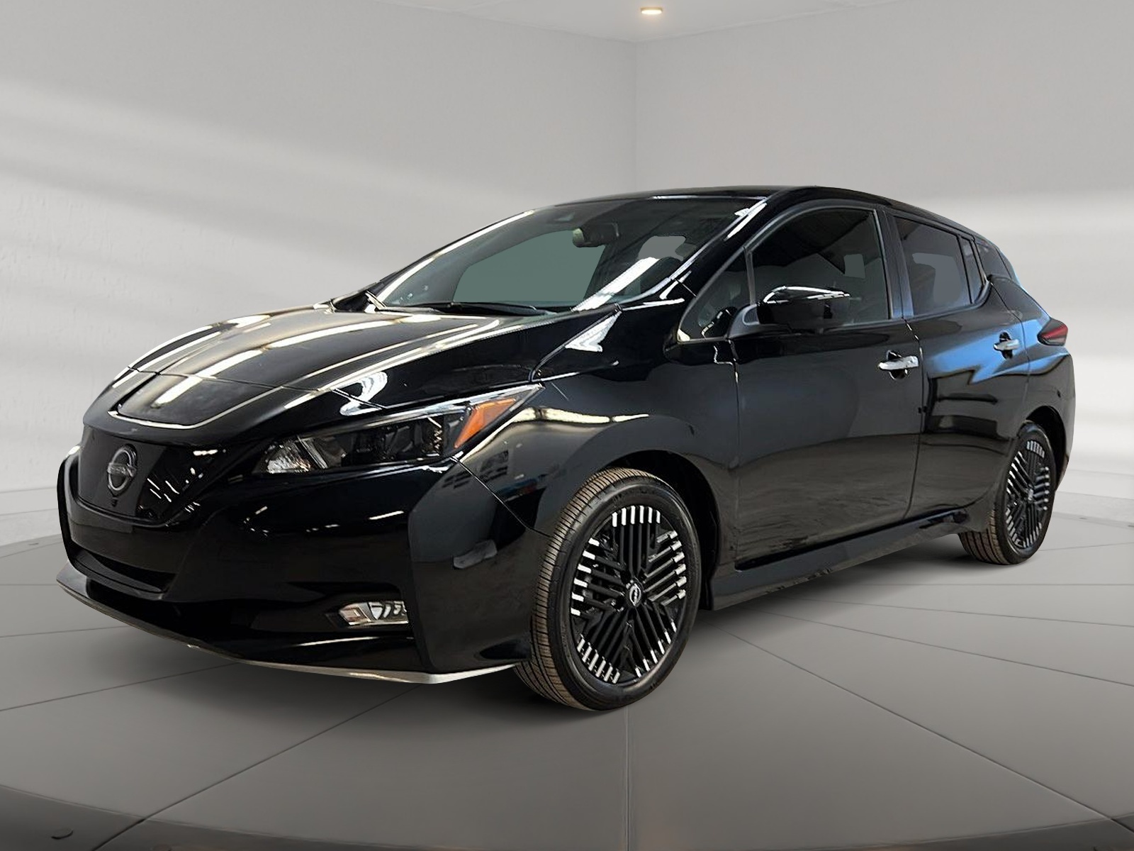 Nissan Leaf SV PLUS NAV 2024 - image #1