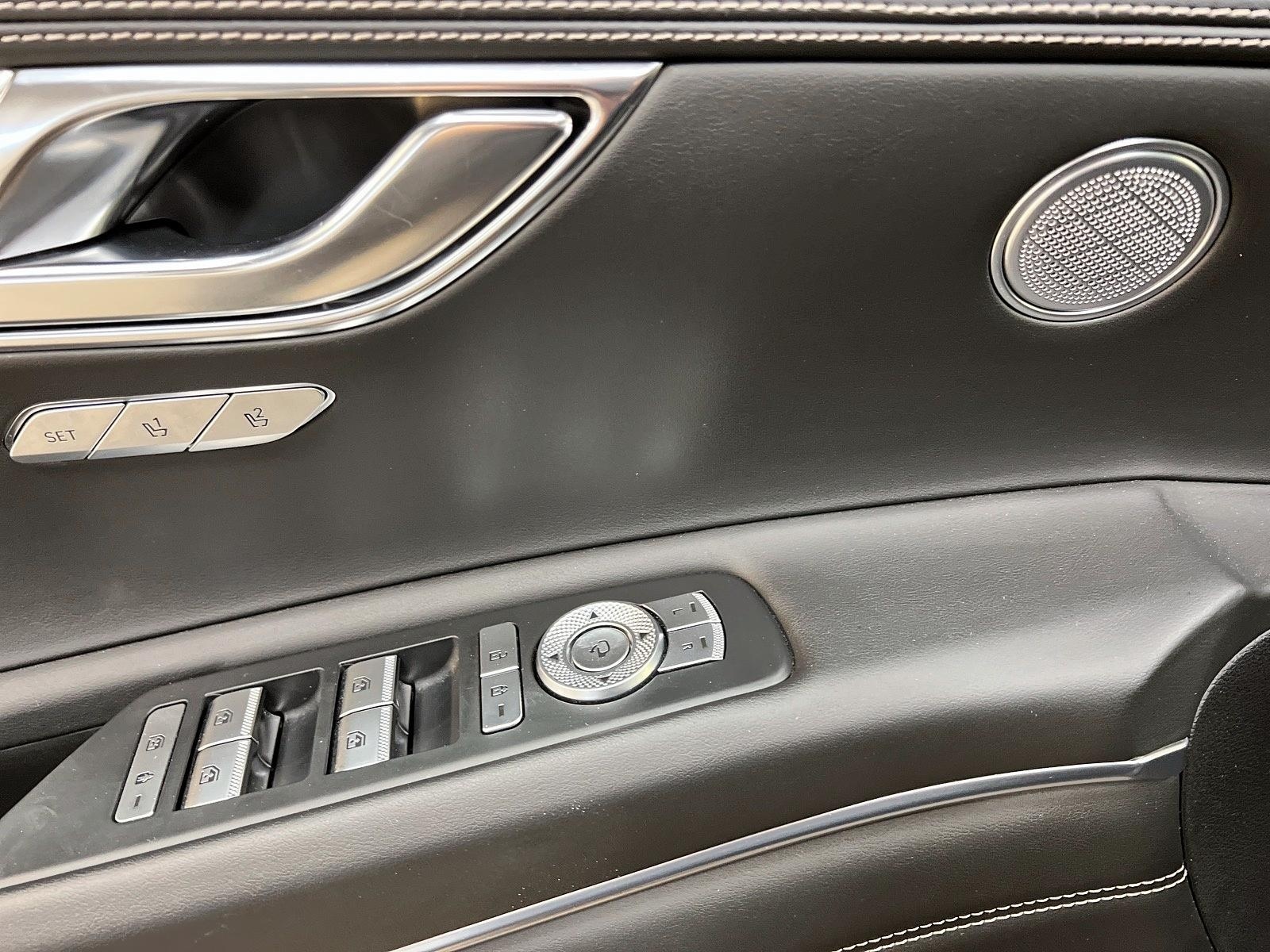 Genesis GV80 ADVANCED 2.5T CUIR TOIT PANO NAV 4RM 2023 - image #26