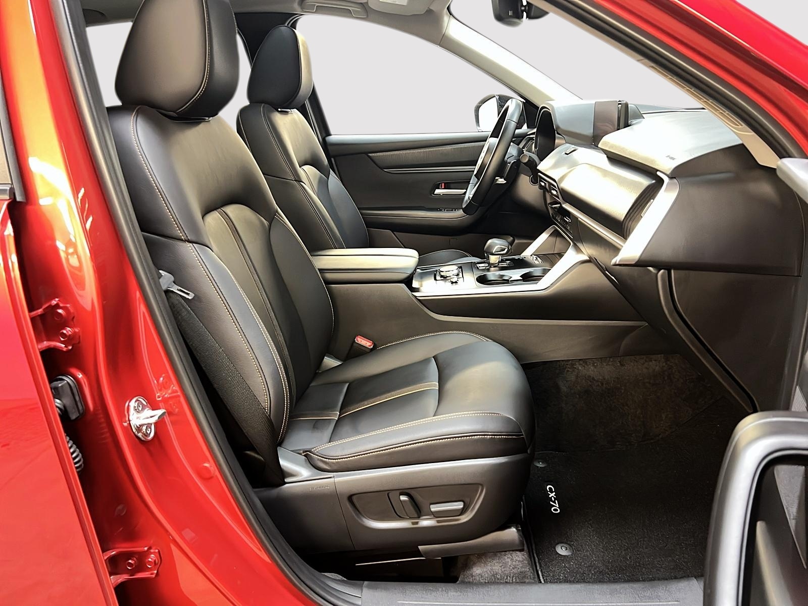 Mazda CX-70 GS-L PHEV 4RM 2025 - image #8