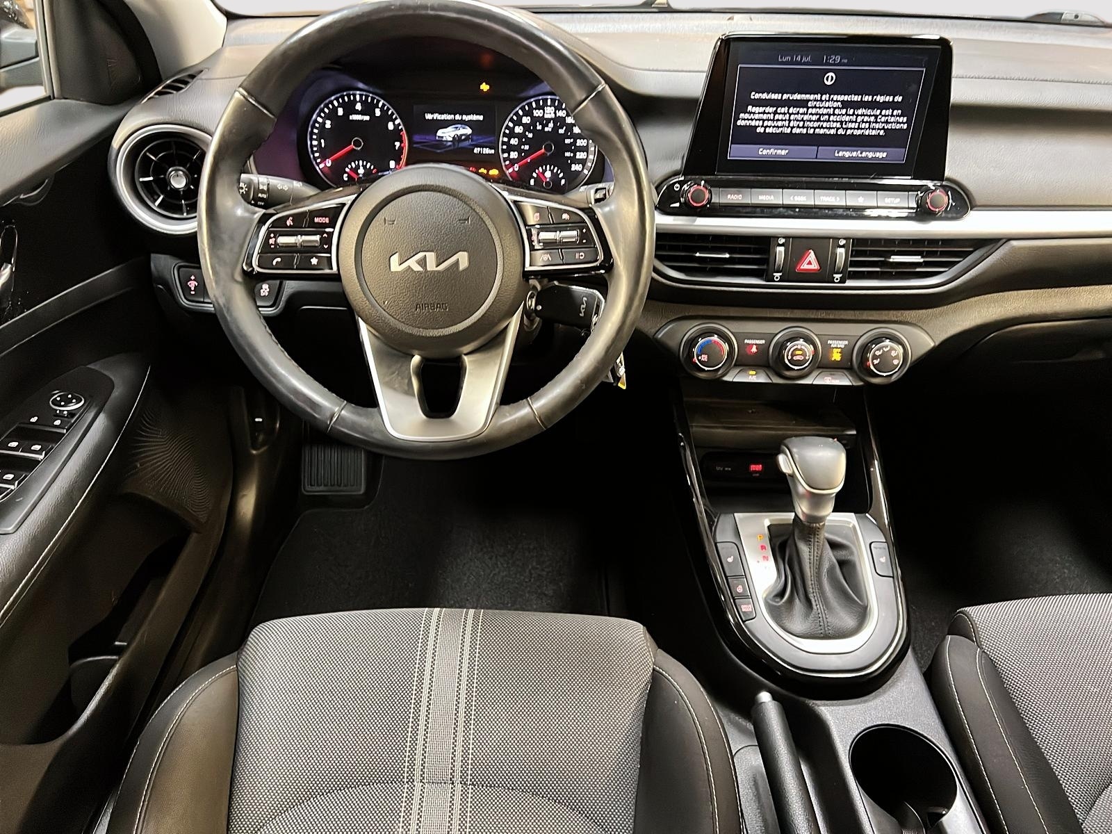 Kia Forte EX 2022 - image #10