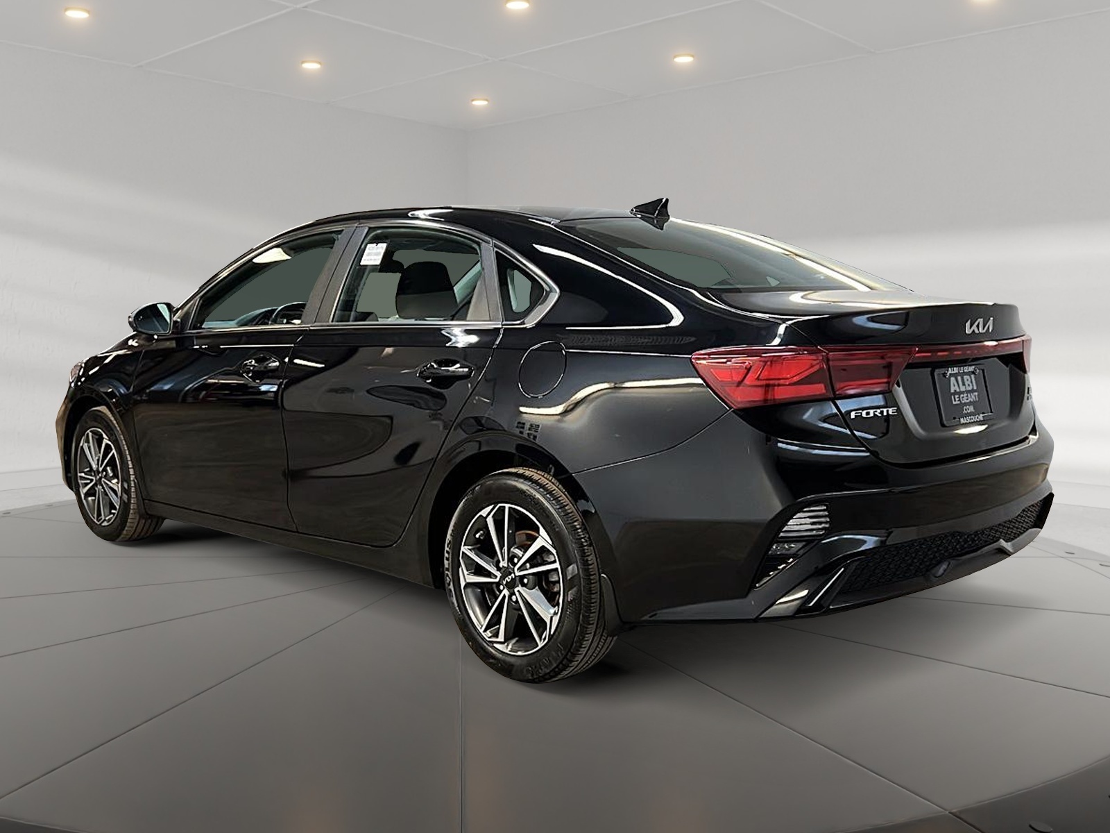 Kia Forte EX 2022 - image #6