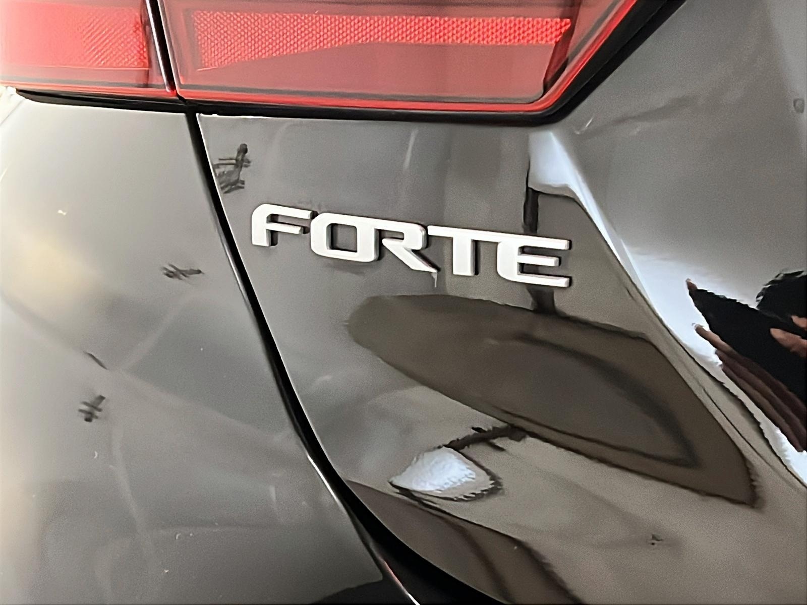 Kia Forte EX 2022 - image #22