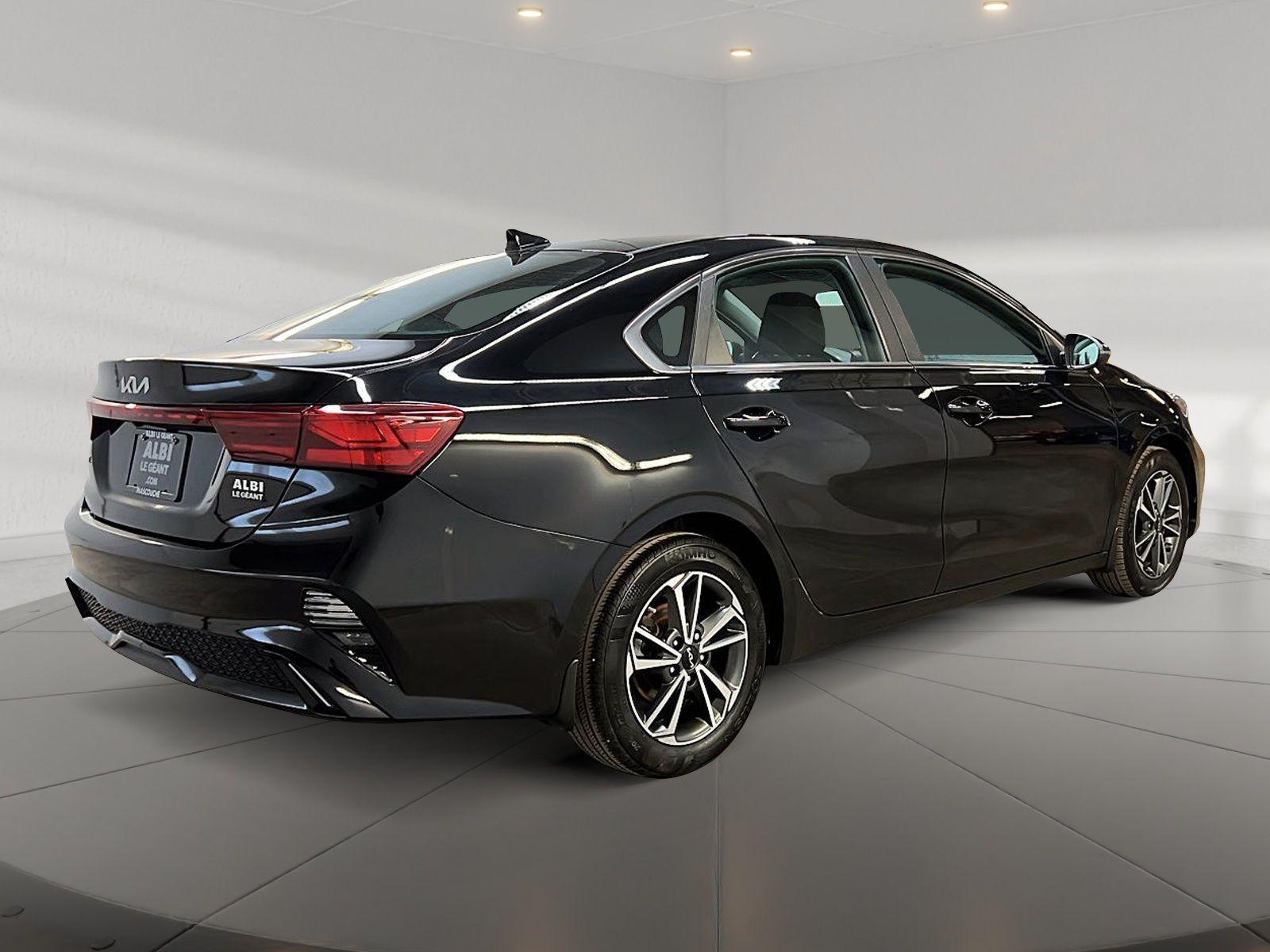 Kia Forte EX 2022 - image #4