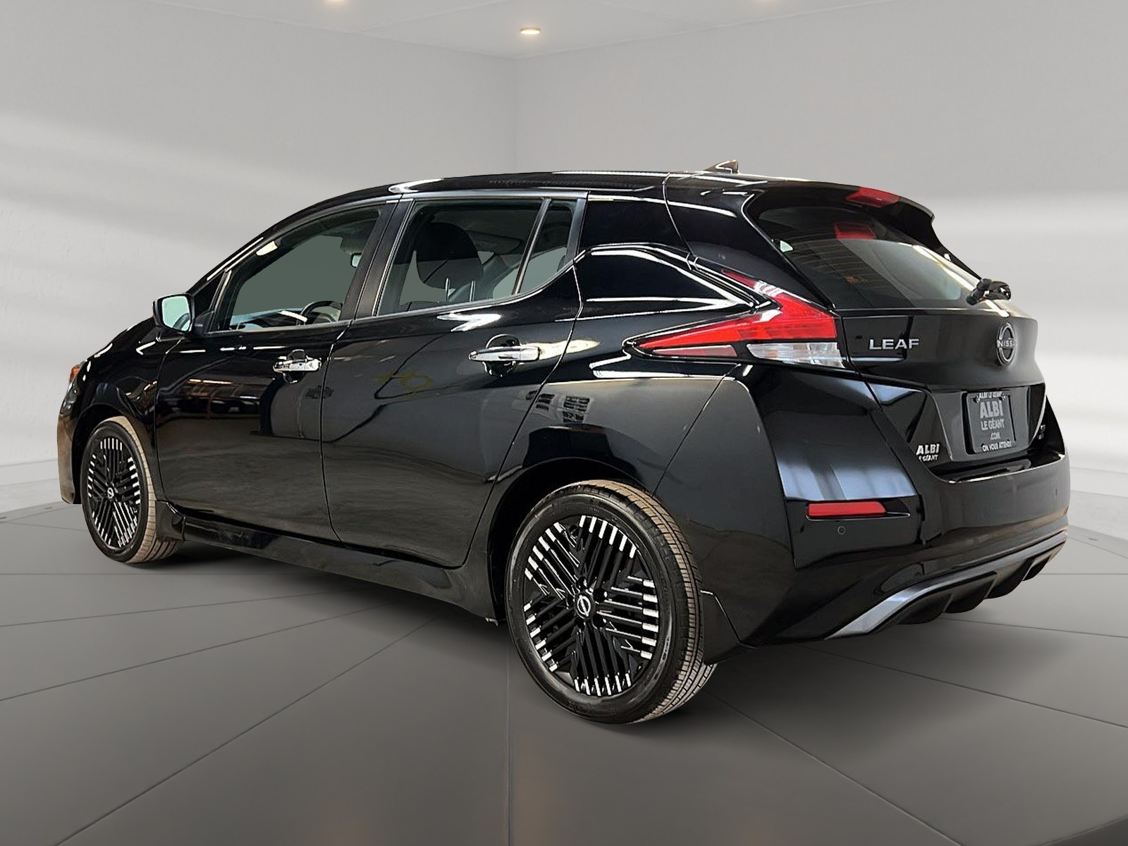 Nissan Leaf SV PLUS NAV 2023 - image #6