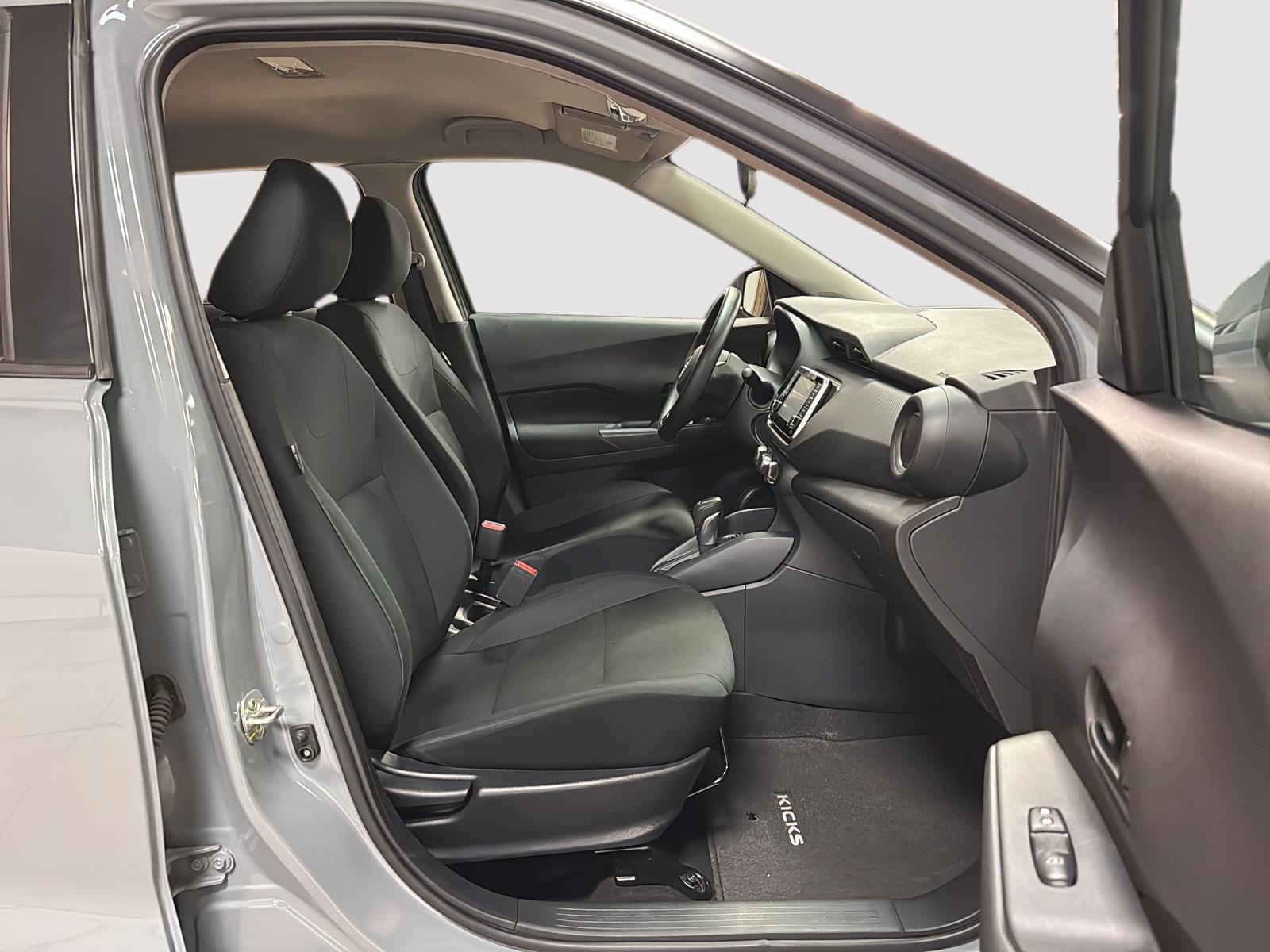 Nissan Kicks S 2024 - image #8