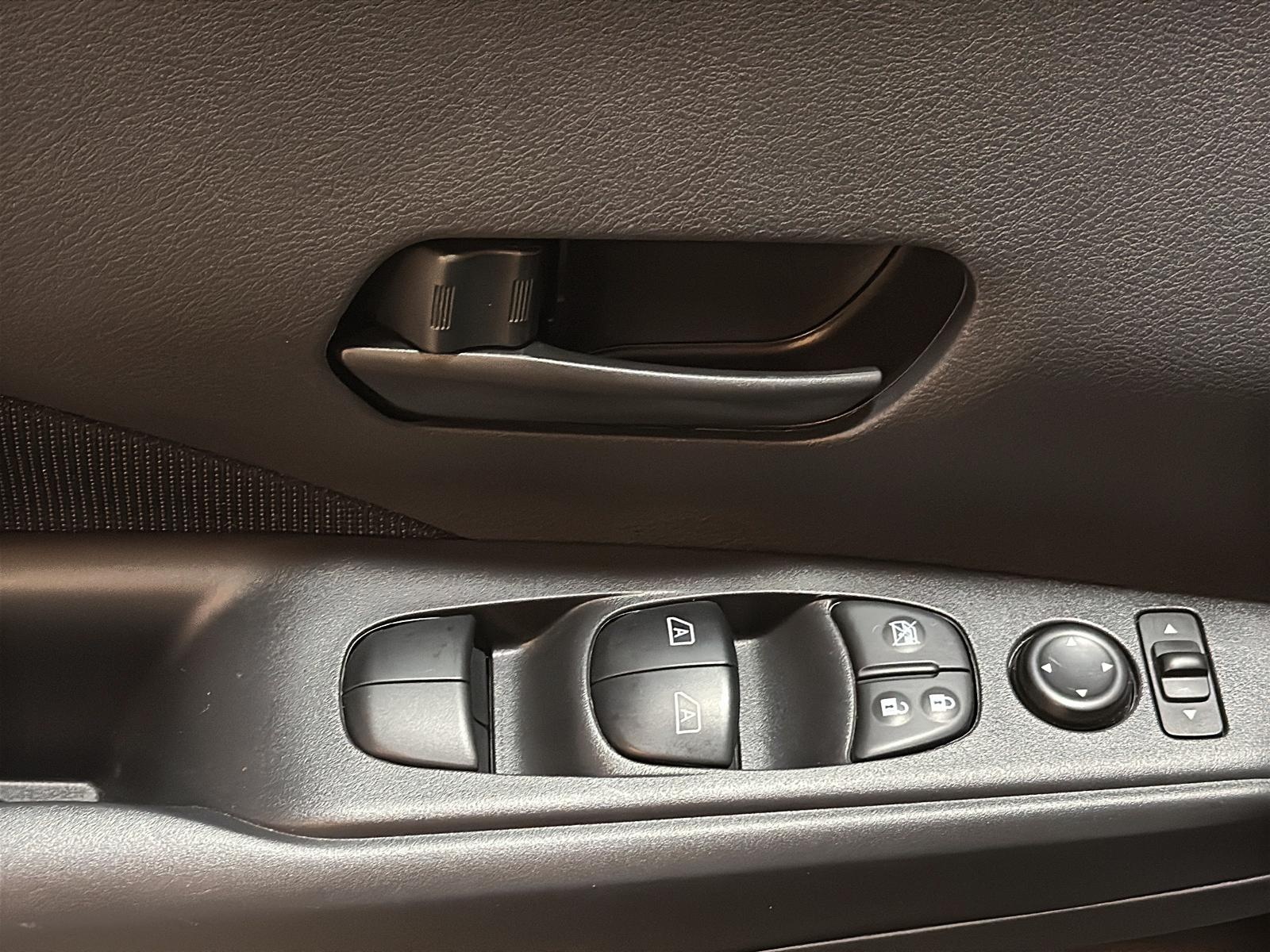 Nissan Kicks S 2024 - image #21