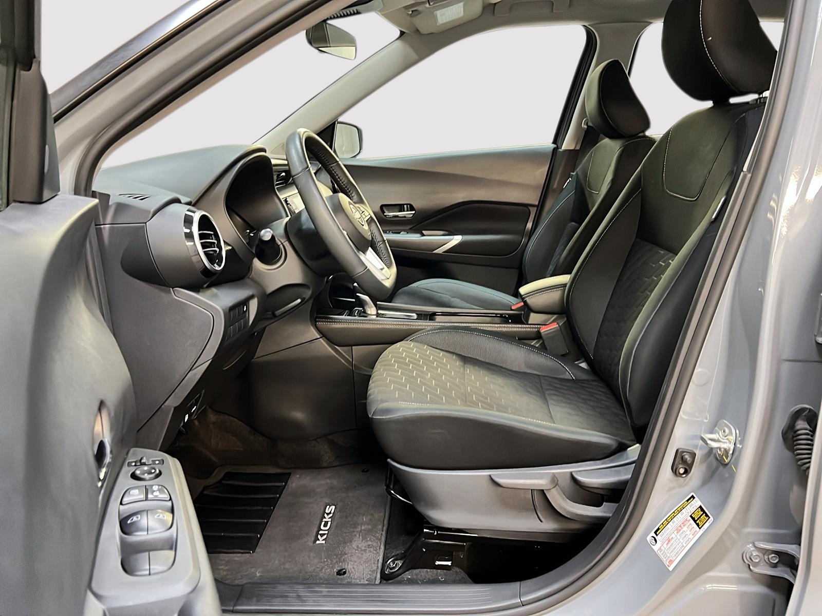 Nissan KICKS PLAY SV 2025 — photo 7