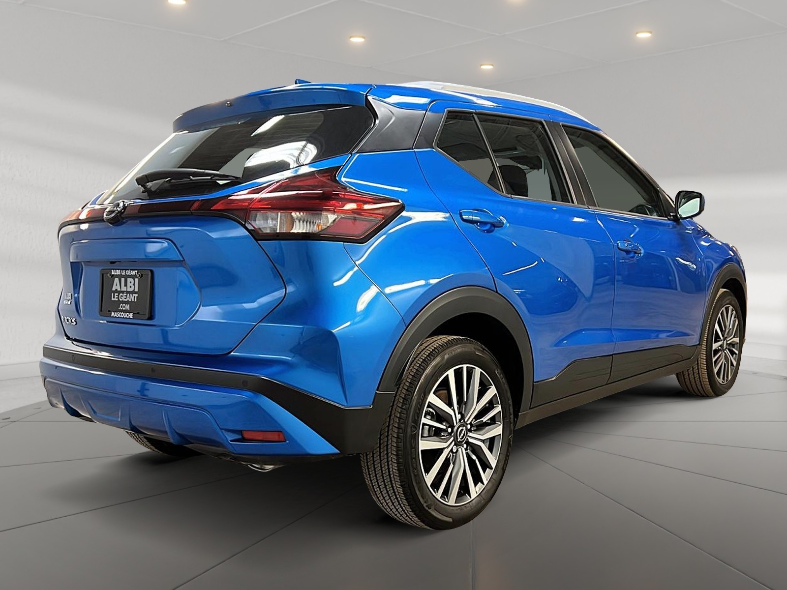 Nissan KICKS PLAY SV 2025 — photo 4