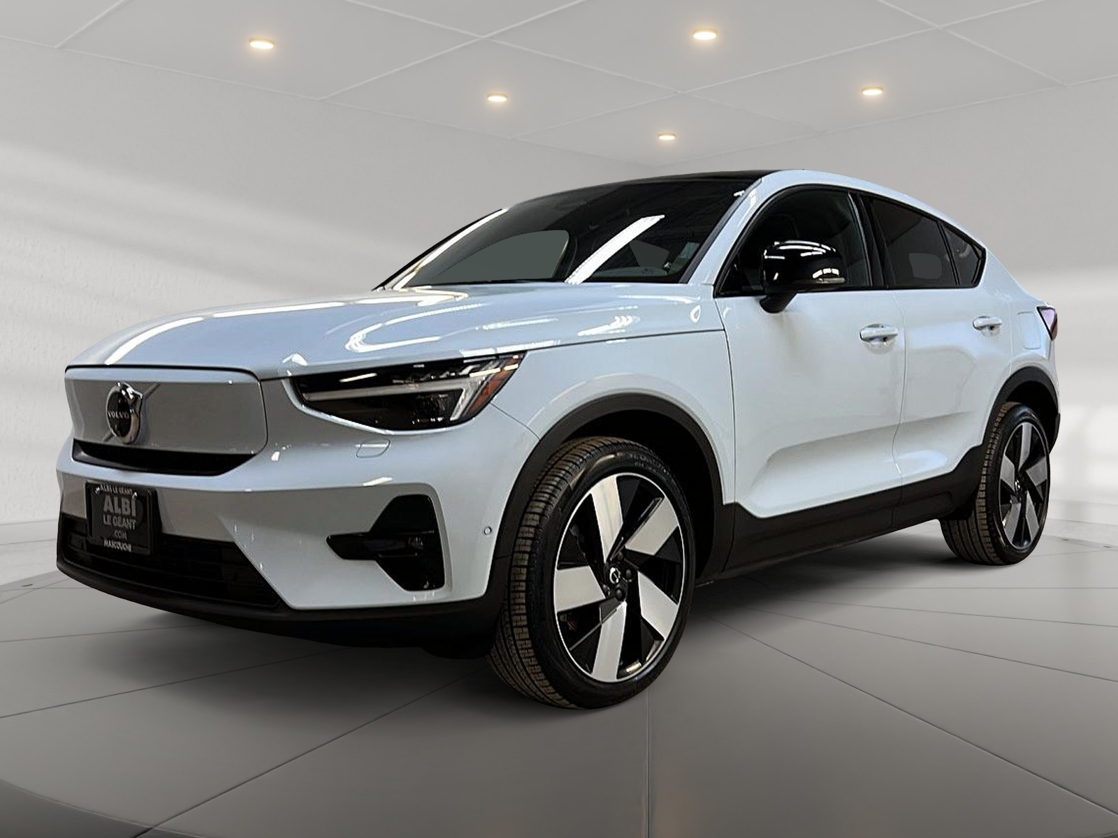 Volvo C40 RECHARGE ULTIMATE NAV 2024 - image #1