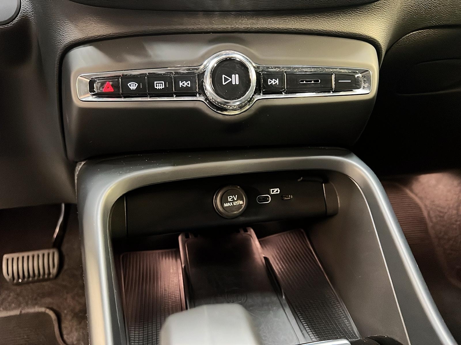 Volvo C40 RECHARGE ULTIMATE NAV 2024 - image #16