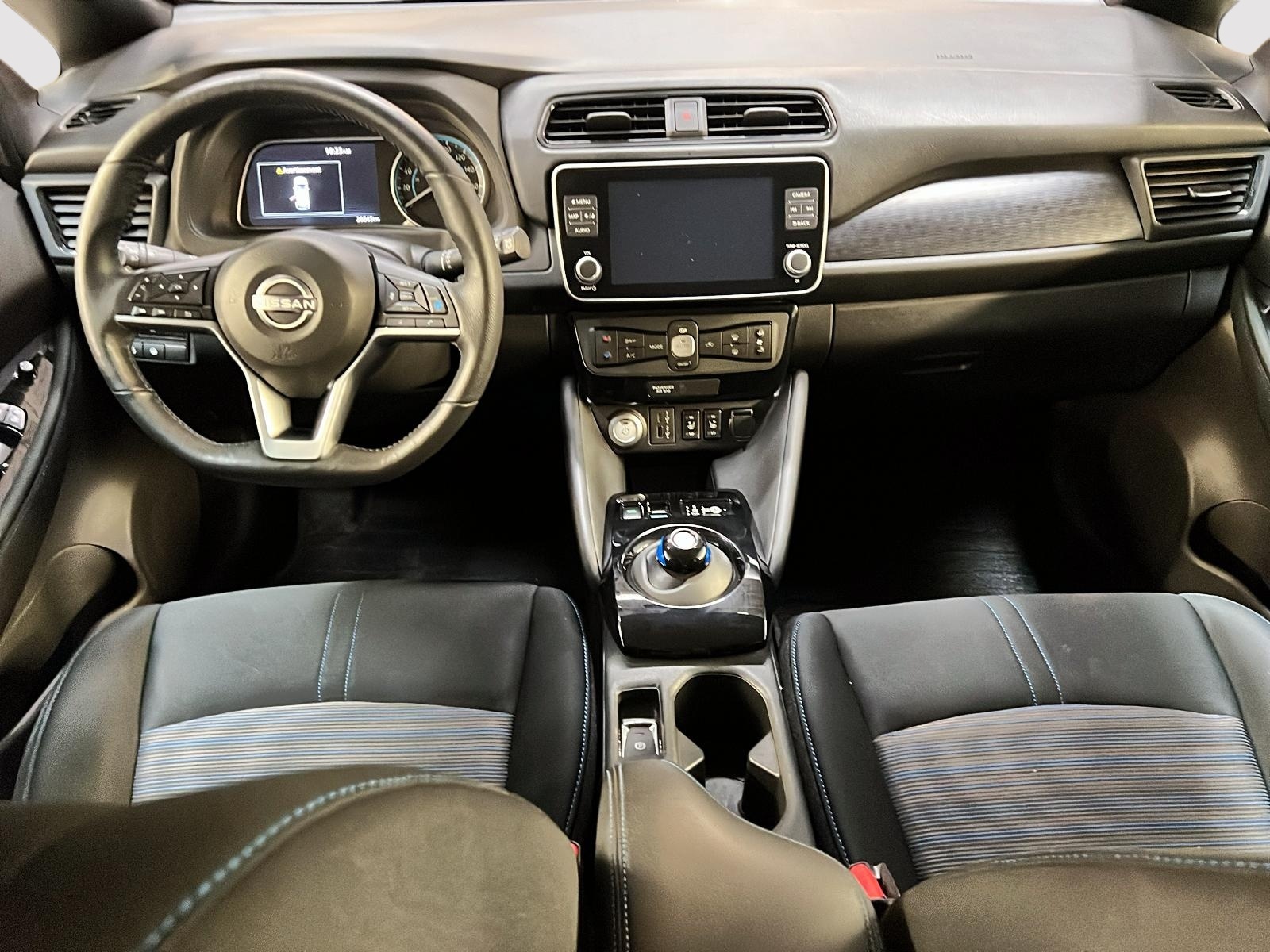 Nissan Leaf SV NAV 2023 - image #10