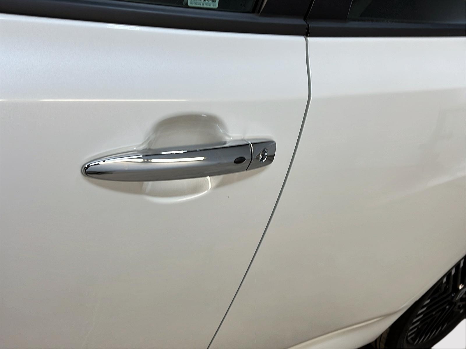 Nissan Leaf SV NAV 2023 - image #25