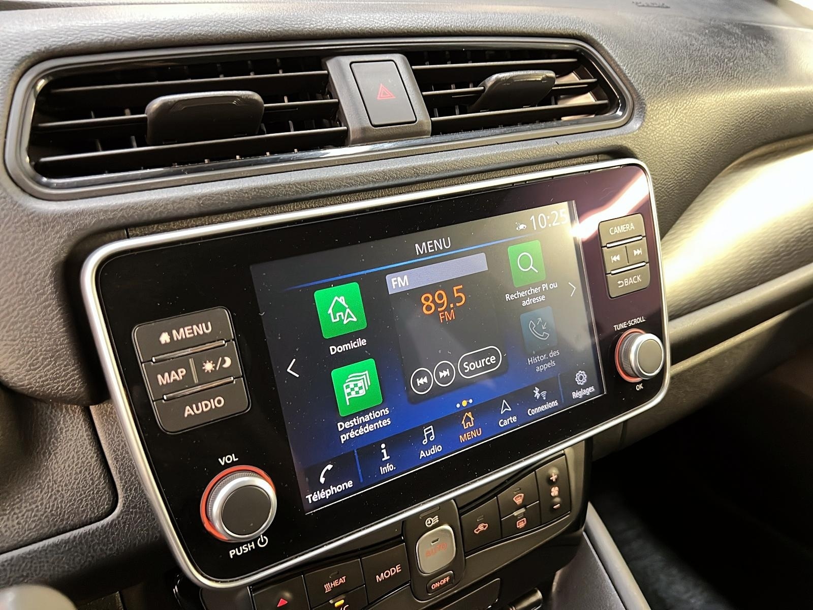 Nissan Leaf SV NAV 2023 - image #15