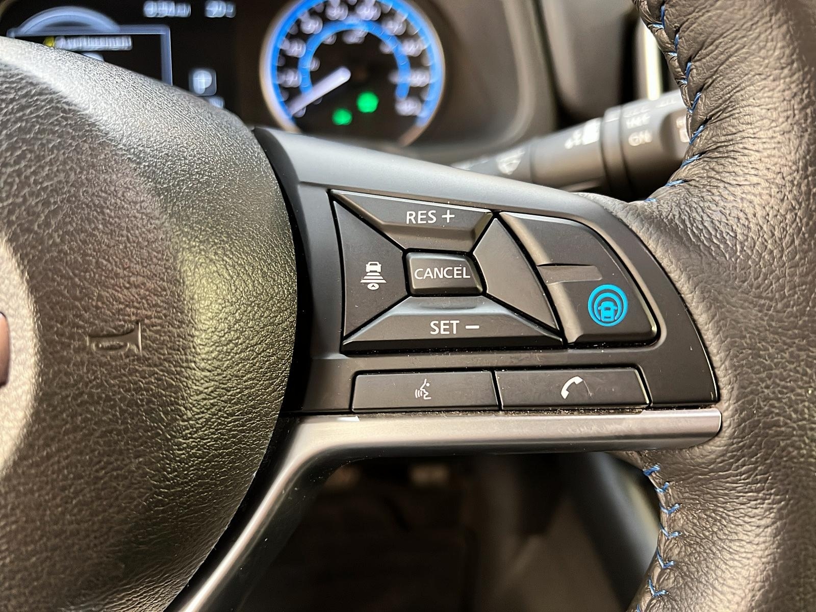 Nissan Leaf SV NAV 2023 - image #19