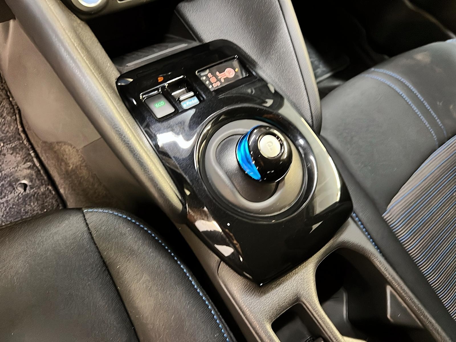 Nissan Leaf SV NAV 2023 - image #13