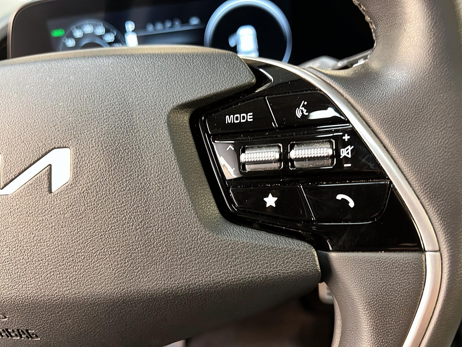 Kia NIRO EV LIMITED CUIR TOIT NAV 2023 - image #21