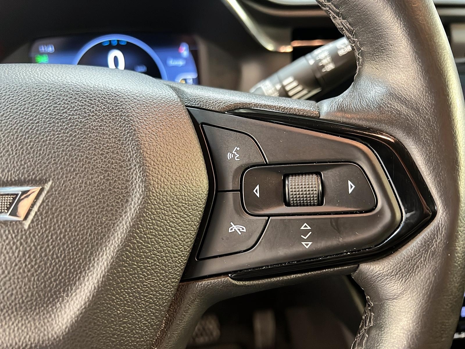 Chevrolet Bolt EUV LT 2023 - image #18