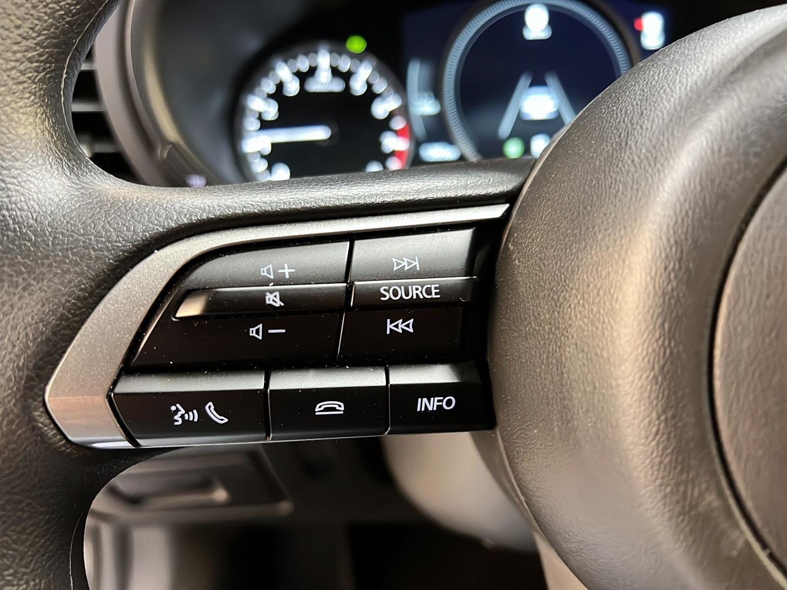 Mazda Mazda3 GX 2025 - image #20