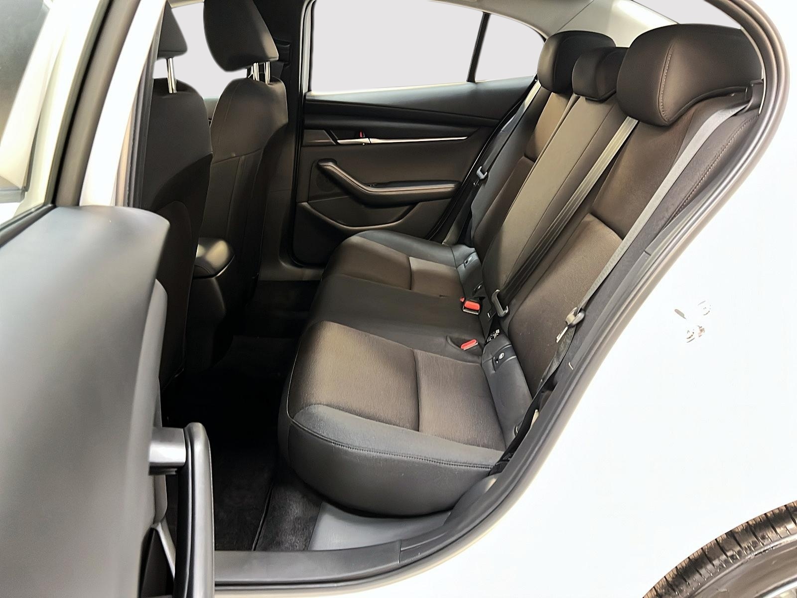 Mazda Mazda3 2025 - Image #9