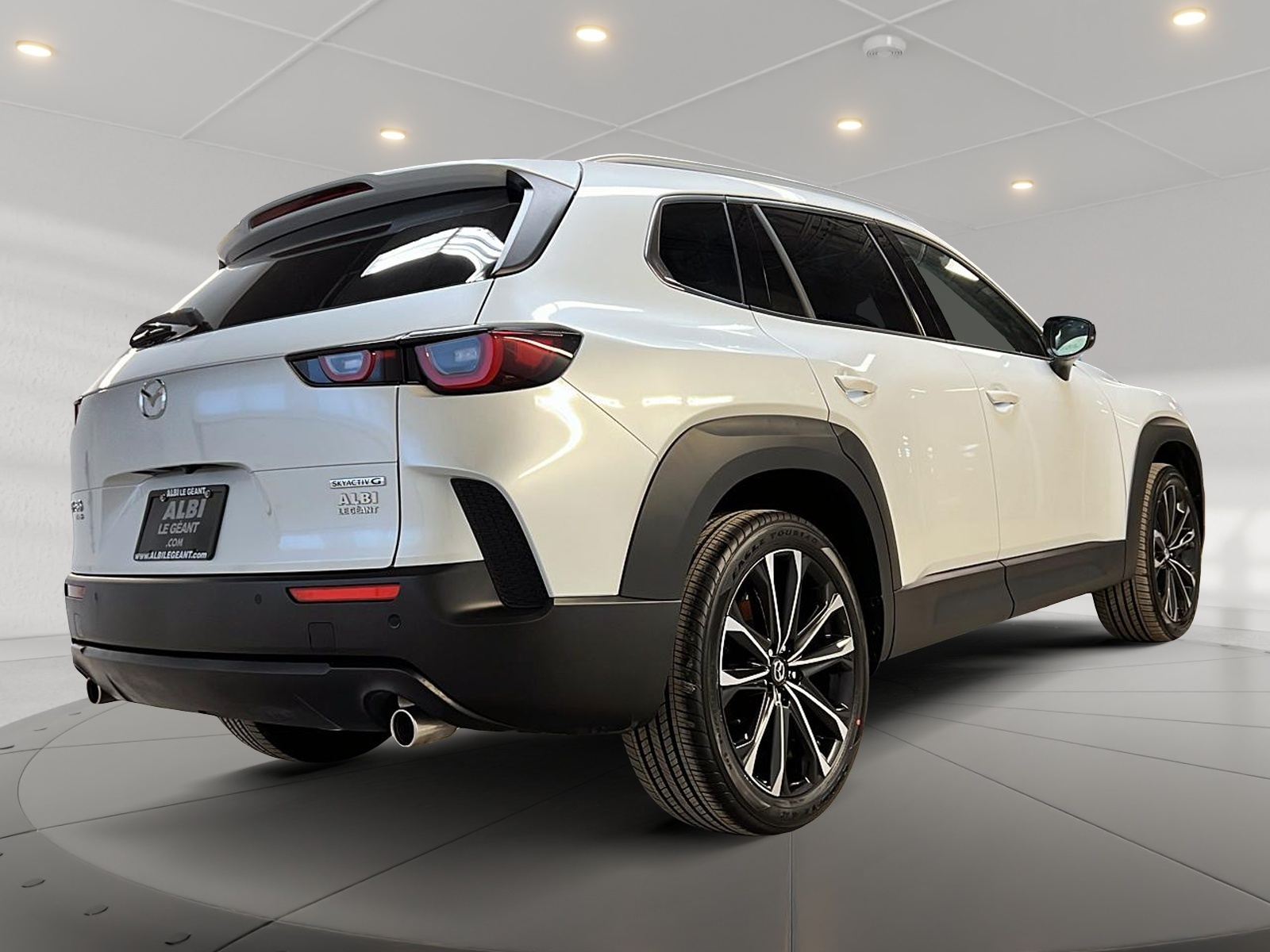 Mazda CX-50 GT CUIR TOIT PANO  NAV  4RM 2024 - image #4