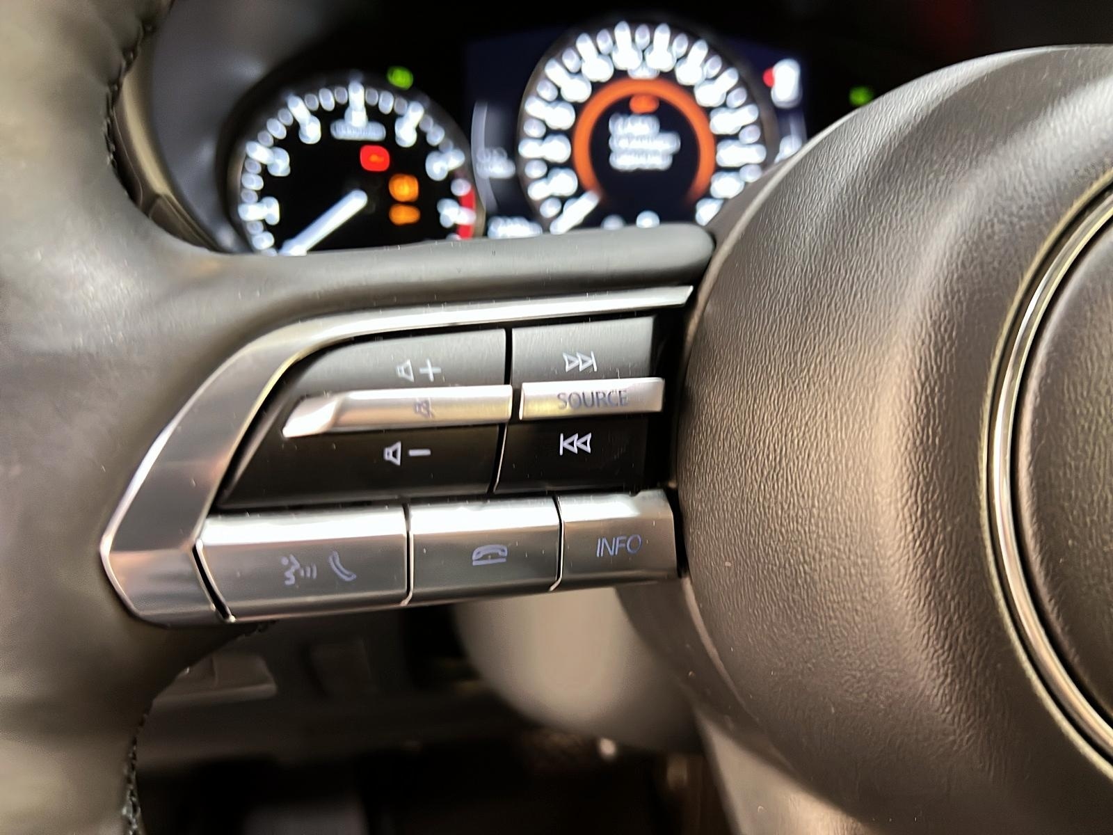 Mazda CX-50 GT CUIR TOIT PANO  NAV  4RM 2024 - image #23