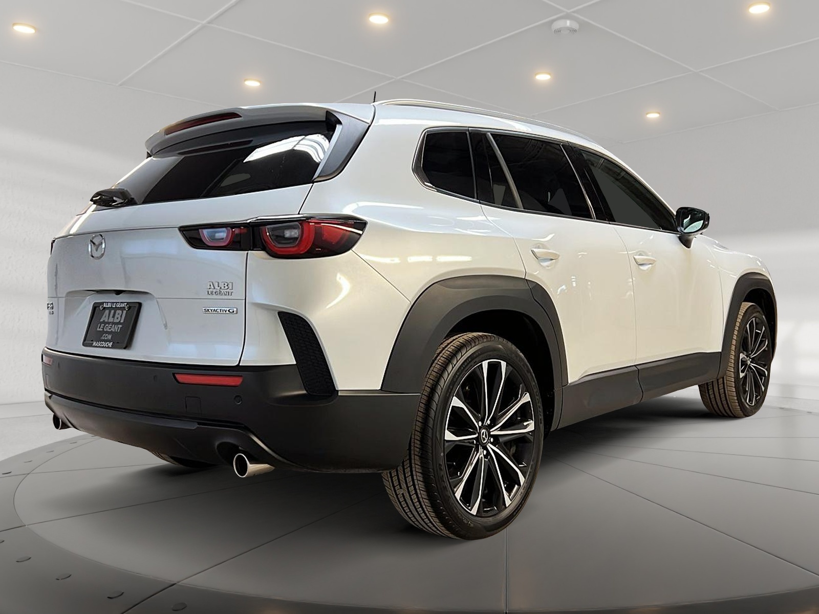 Mazda CX-50 GT CUIR TOIT PANO NAV  4RM 2024 - image #4