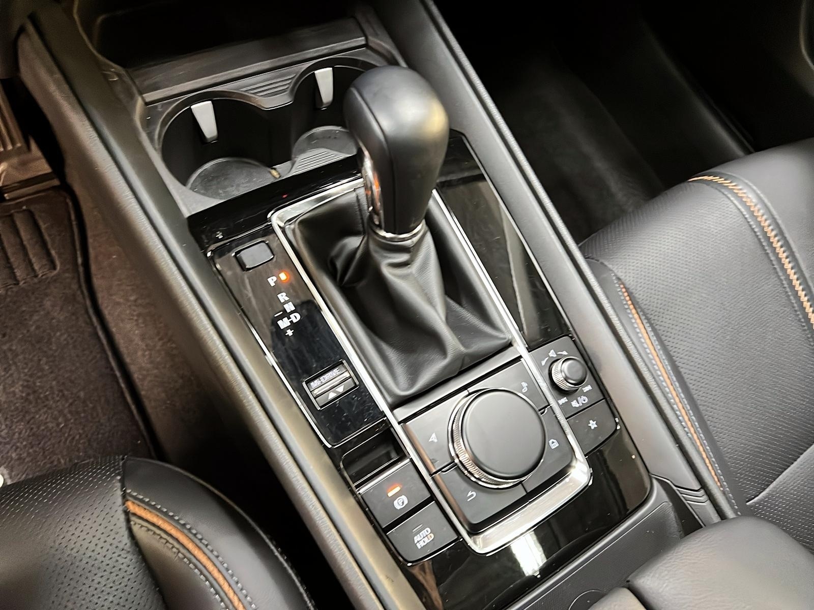 Mazda CX-50 GT TURBO CUIR TOIT PANO NAV 4RM 2024 - image #16