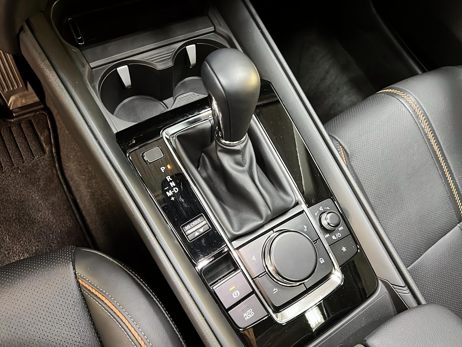 Mazda CX-50 GT TURBO CUIR TOIT PANO NAV 4RM 2024 - image #16