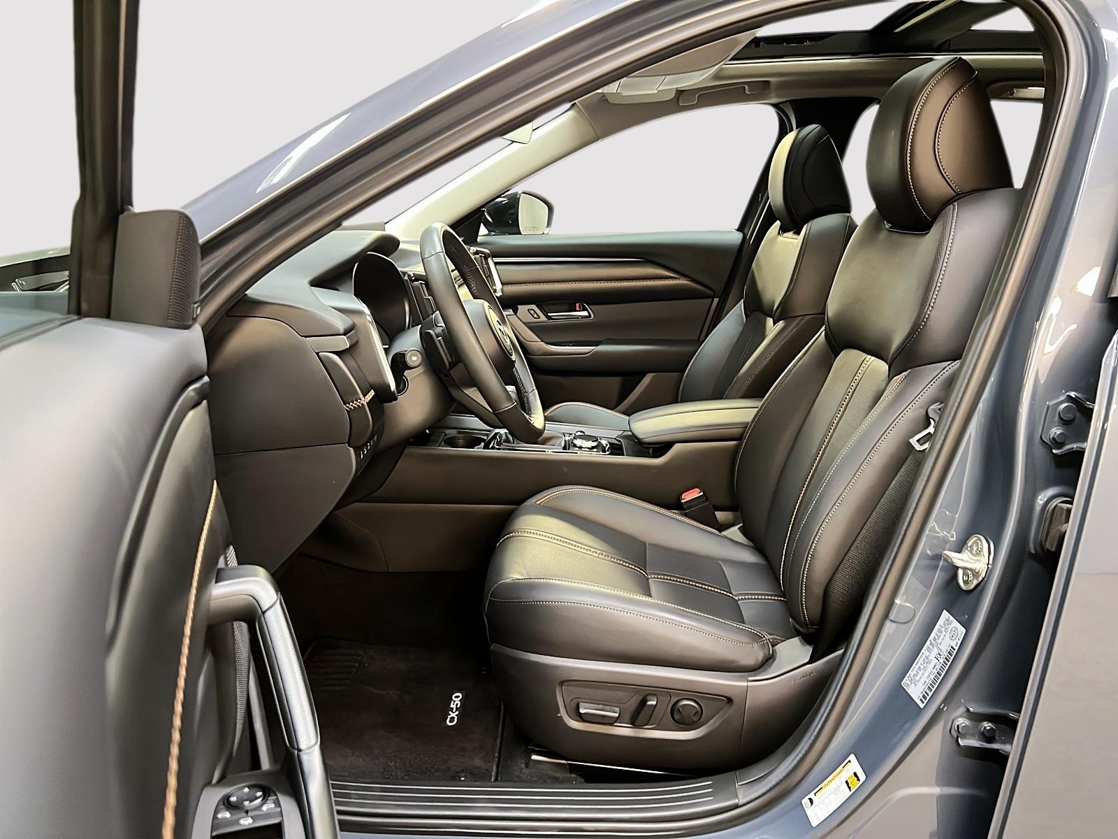 Mazda CX-50 GT TURBO CUIR TOIT PANO NAV 4RM 2024 - image #7