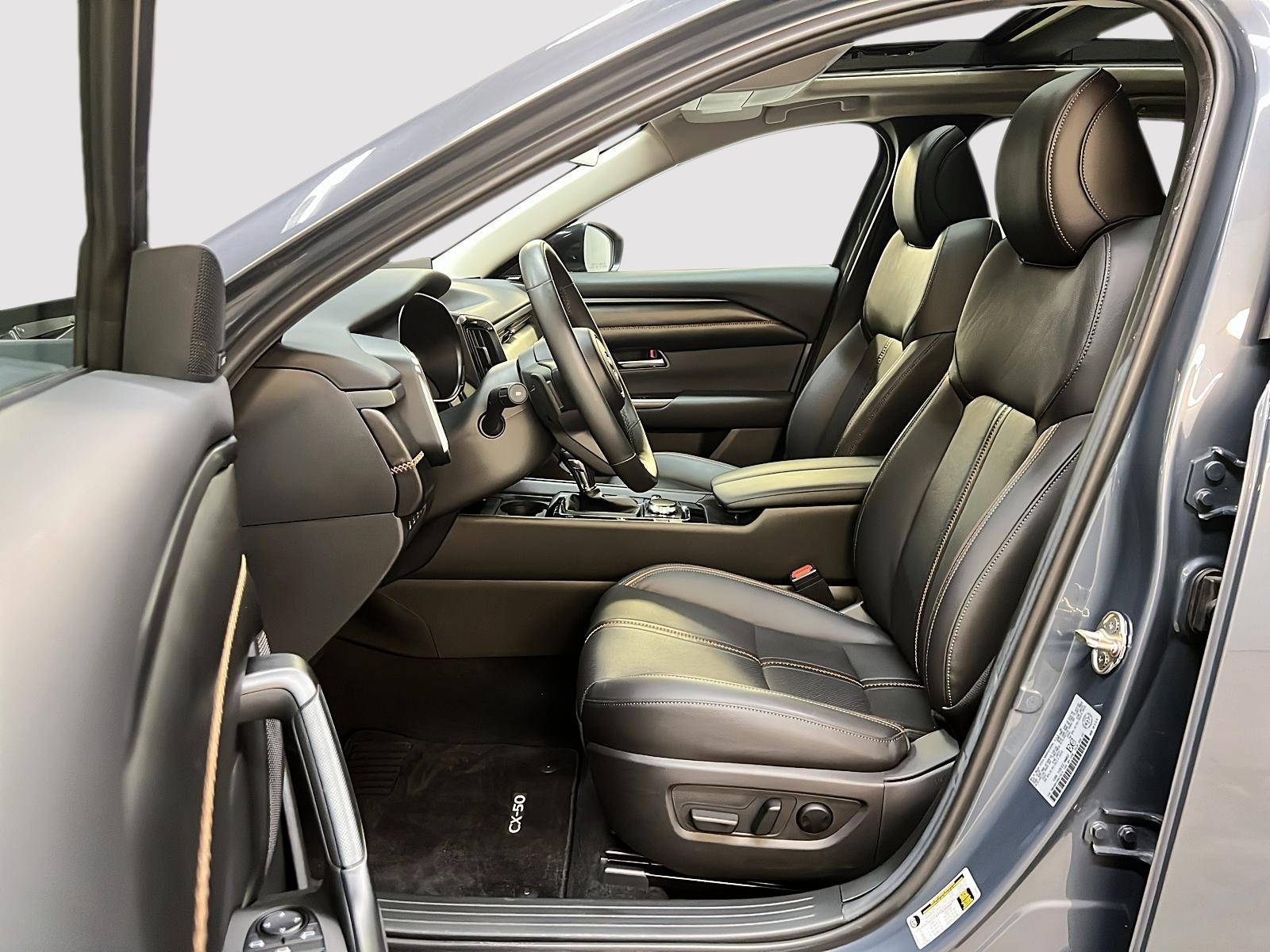 Mazda CX-50 GT TURBO CUIR TOIT PANO NAV  4RM 2024 - image #7