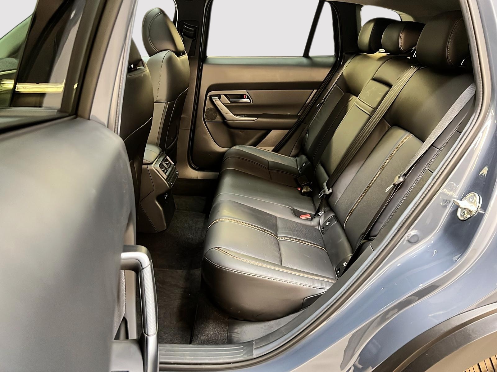 Mazda CX-50 GT TURBO CUIR TOIT PANO NAV 4RM 2024 - image #9