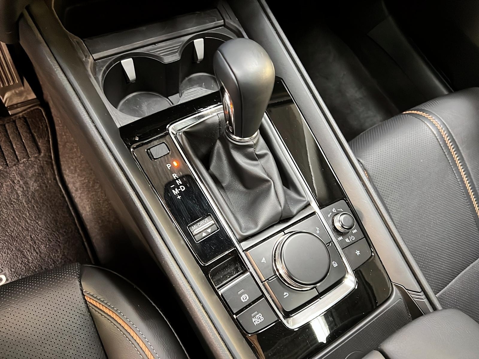 Mazda CX-50 GT TURBO CUIR TOIT PANO NAV 4RM 2024 - image #16