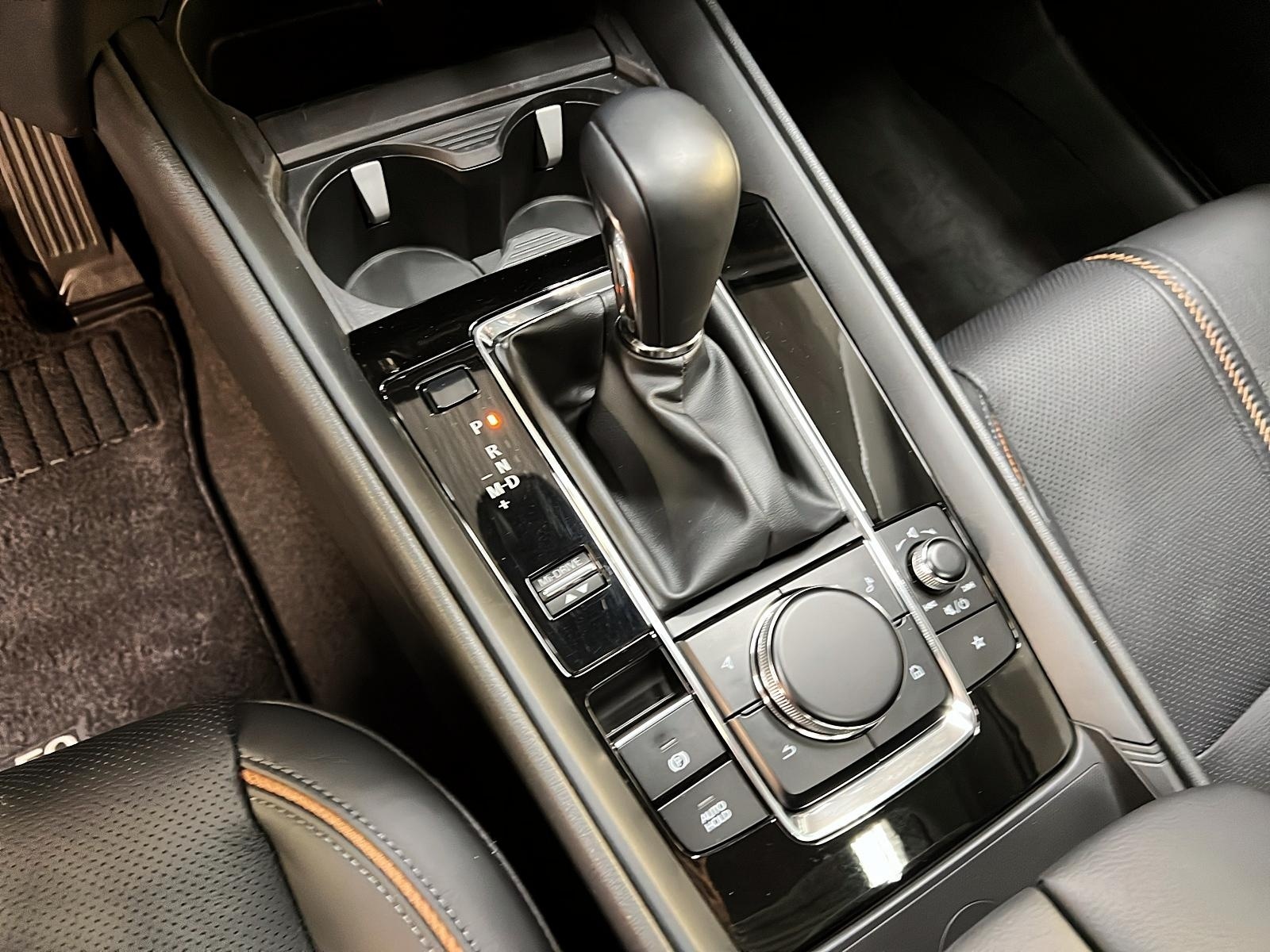 Mazda CX-50 GT TURBO CUIR TOIT PANO NAV  4RM 2024 - image #16