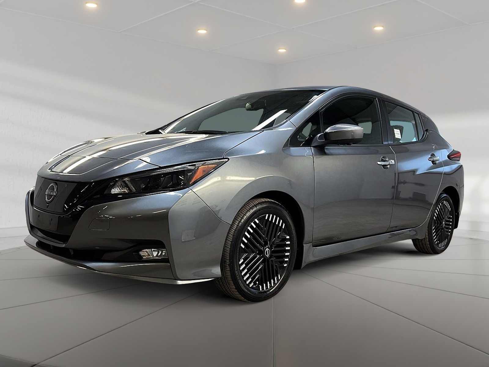 Nissan Leaf SV PLUS NAV 2023 - image #2