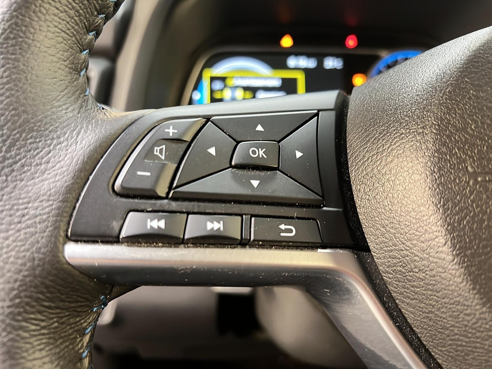 Nissan Leaf SV PLUS NAV 2023 - image #24