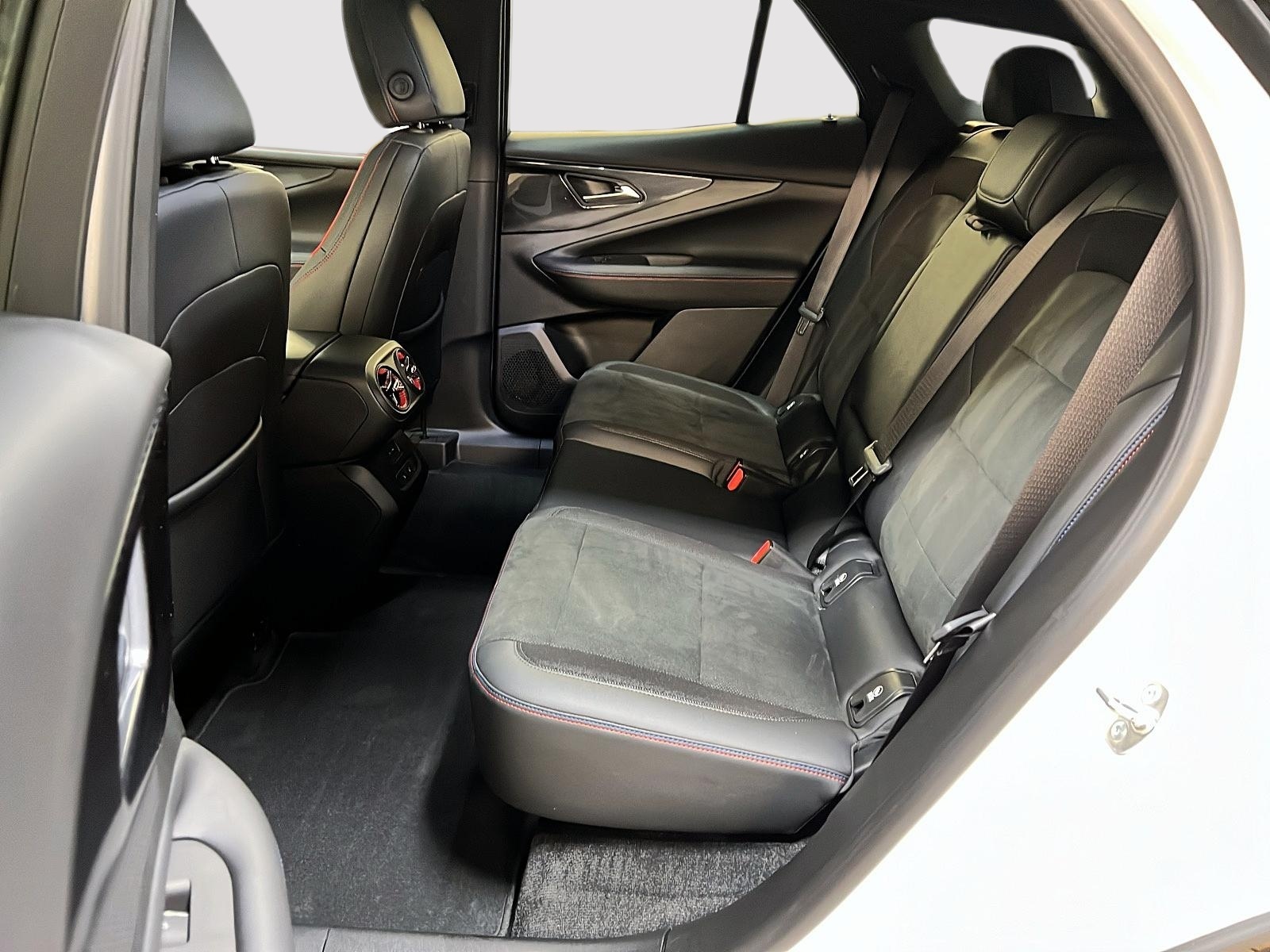 Chevrolet Blazer EV RS NAV 4RM 2024 - image #9