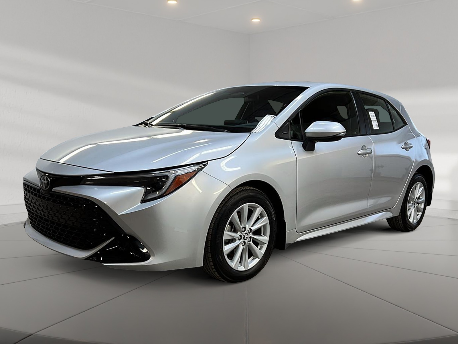 Toyota Corolla SE PLUS HATCHBACK 2024 - image #1