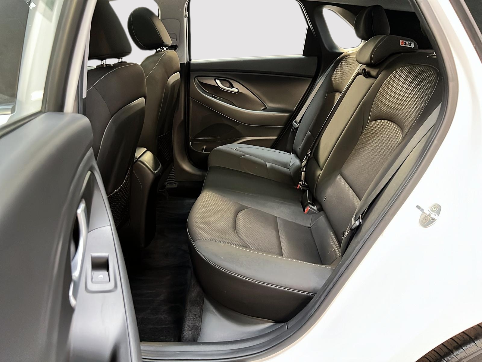 Hyundai Elantra GT LUXURY TOIT PANO 2020 - image #9