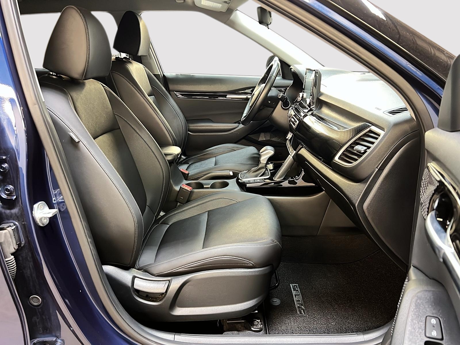 Kia SELTOS EX CUIR 2023 - image #8